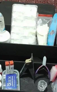 لوازم کاشت ناخن