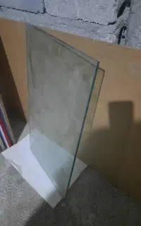 شیشه هشت  میل مخصوص طبقات قفسه