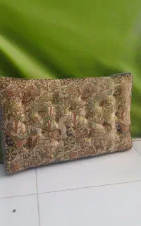 شش عدد پشتی