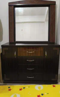 درآور و آینه