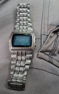 ساعت قدیمی و اصالت دار