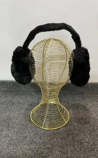 کلاه و گوشگیر تدی