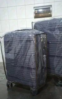 ست چمدان نو با کاور