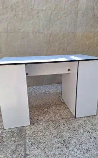 میز ناخن کاری