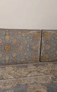 پشتی درحد نو
