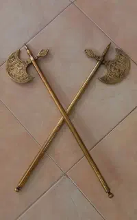 تبرزین عتیقه برنجی