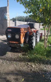 تراکتور گلدونی