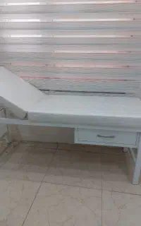 تخت معاینه