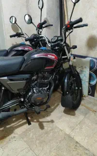 موتورسیکلت کی وای ۱۵۰ خشک