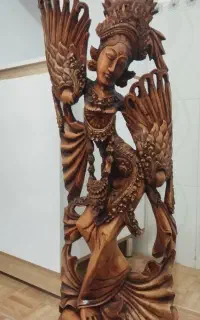 مجسمه بزرگ