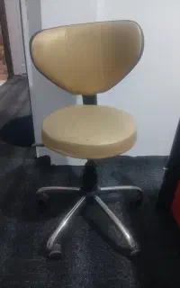 صندلی جک دار