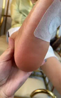 مانیکور و پدیکور تخصصی پا/ارائه خدمات ماساژ فیشیال