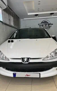۲۰۶ صندق دار v8 مدل ۹۰ یه کاپوت رنگ