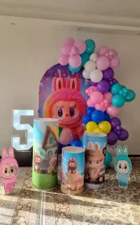 بادکنک آرایی و گل آرایی اجاره لوازم تم تولد