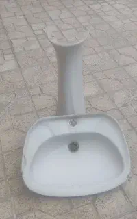 سنگ روشویی با پایه