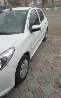 ۲۰۷  Tu5 مدل اسفند ماه سال ۱۴۰۱ سقف فلز  خیلی تمیز