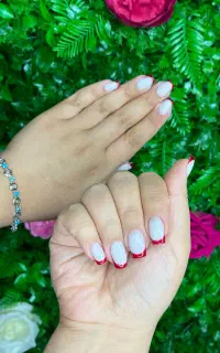 خدمات ناخن دست و پا