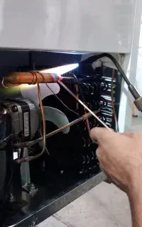 تعمیرات انواع یخچال خانگی صنعتی  و ابسردکن