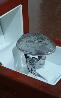 انگشتر در نجف حکاکی شده