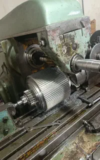خدمات تراشکاری و دنده تراشی و فرزکاری