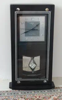 ساعت دیواری
