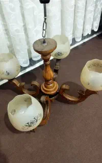 لوستر چوبی