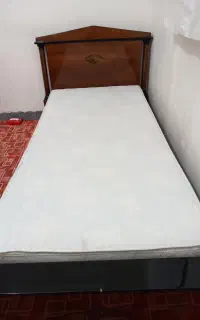 تخت خواب یکنفره
