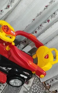 ماشین چهار چرخ