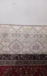 پشتی در حد نو