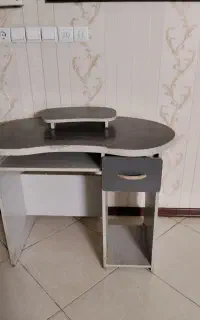 میز کامپیوتر تحریر