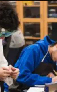 دنبال کارم با حقوق خوب