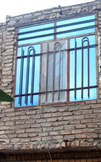 پنجره اهنی دوعدد
