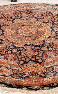 فرش دستباف دایره 3*3 سالاری ابریشم.  ۴۵رج