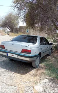 پژو 405
