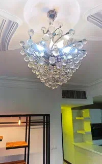 دو عدد لوستر سلطنتی سالن پذیرایی و آشپزخانه