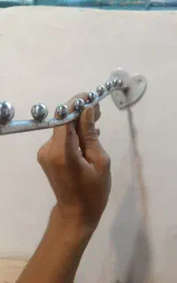 آویز لباس