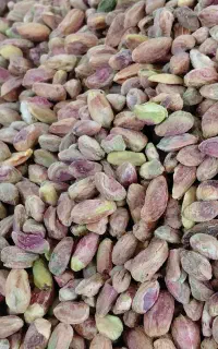 مغز پسته / درجه1 / مخلوط اکبری و فندوقی