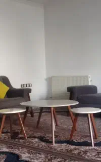 یک دست مبل هفت نفره همراه میز