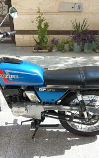 سوزوکی جی پی ۱۲۵