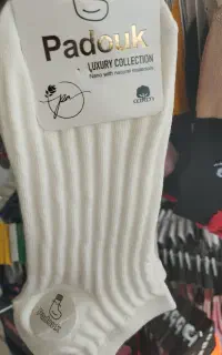 دوتا قالی تمیز بدون پارکی بخاطر تعویض خانه