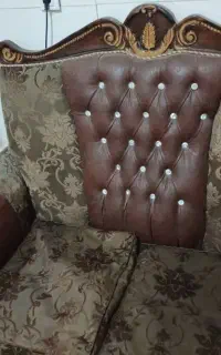 مبل سلطنتی چوب محکم و عالی.