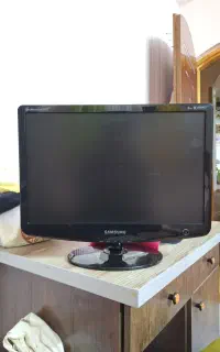 مانیتور LCD سامسونگ تمیز و کاملا سالم