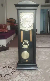 ساعت دیواری کاملا سالم و تر تمیز