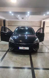 فروش اریزو 5 مدل 1400 کم کار و تمیز