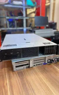 سرور HP مدل DL380 G10 8SFF