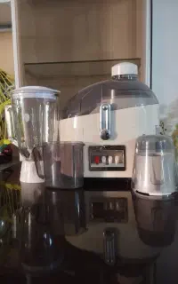 آبمیوه گیری سه کاره