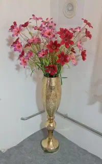 گل و گلدان شیشه ای