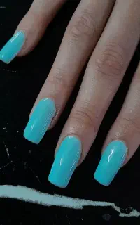 کاشت ناخن ۱۹۰ هزار تومن