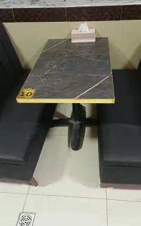 مبل رستورانی با میز