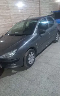 پژو ۲۰۶مدل۹۵ سالم وبدنه خوشکل